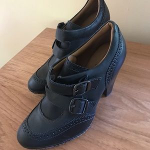 Euro soft Black shoes size 9